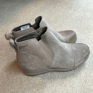 Sorel women’s booties size 9.5